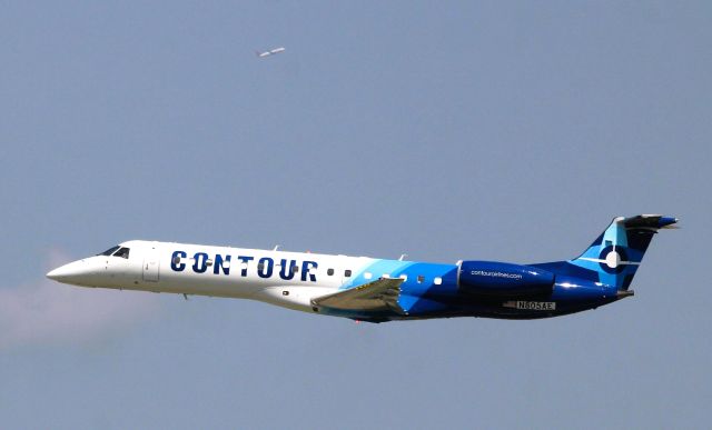 Embraer ERJ-135 (N805AE)