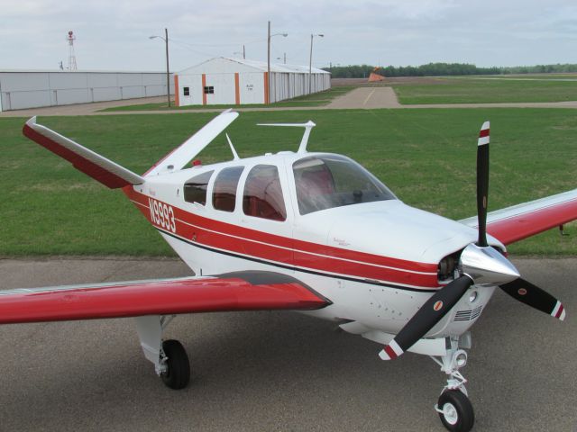 Beechcraft 35 Bonanza (N9993)