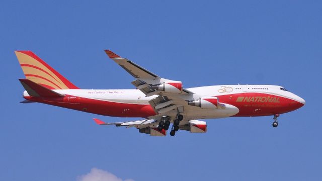 Boeing 747-400 (B936CA)