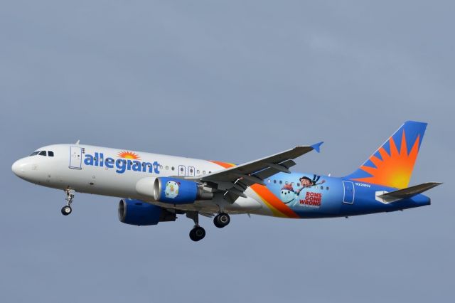 Airbus A320 (N220NV) - Allegiant 2025 from Knoxville Tennessee