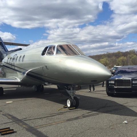Boeing Goshawk (N462MM) - M2Jets Hawker 800 Bentley Rolls Royce @M2Jets PrivateJet