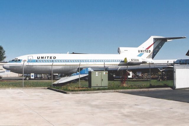 Boeing 727-100 (N7001U)