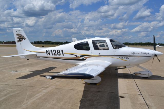 Cirrus SR-20 (N1281)