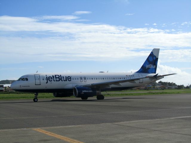 Airbus A320 (N625JB)