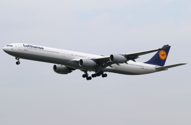 Airbus A340-600 (D-AIHB)