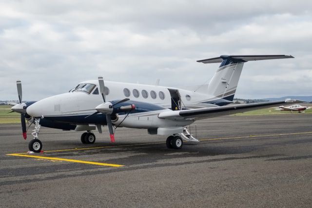 Beechcraft Super King Air 200 (VH-ZMW)