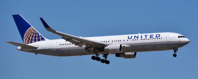 BOEING 767-300 (N677UA) - 767 action at ORD, 5/7/18.