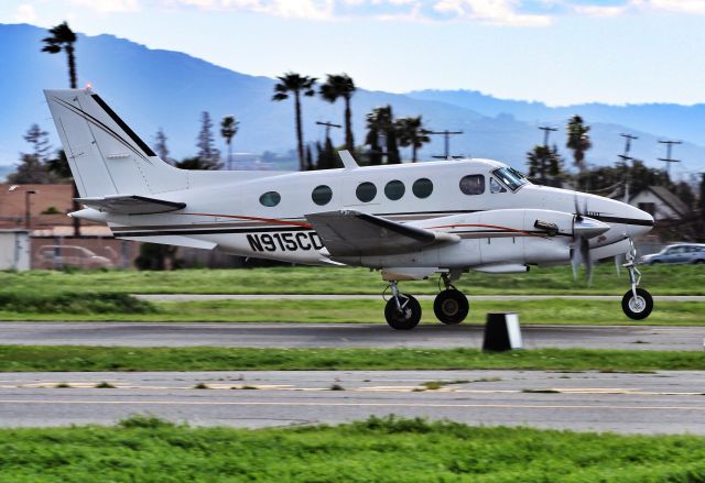 Beechcraft King Air 90 (N915CD)