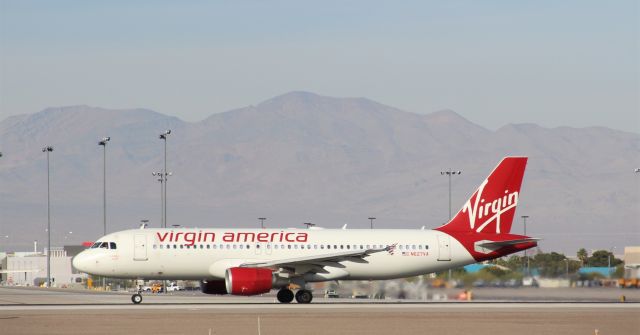 Airbus A320 (N627VA)