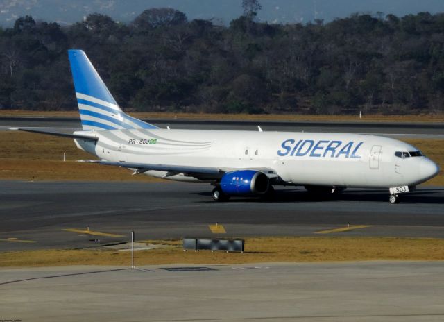 BOEING 737-400 (PR-SDJ)