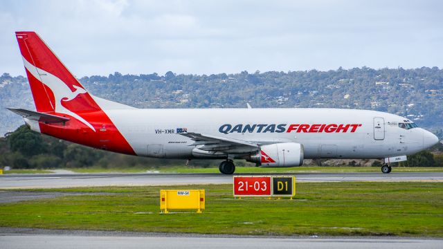 BOEING 737-300 (VH-XMR)