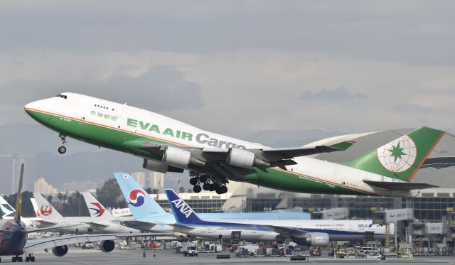 Boeing 747-400 (B-16406) - Departing LAX