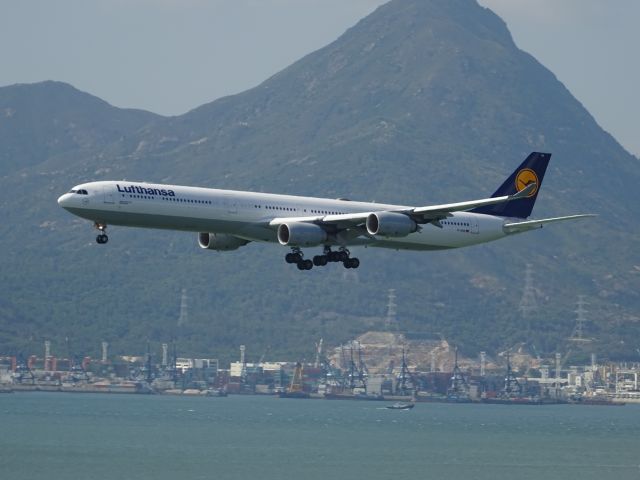 Airbus A340-600 (D-AIHB)