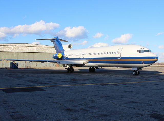 BOEING 727-200 (N422BN)