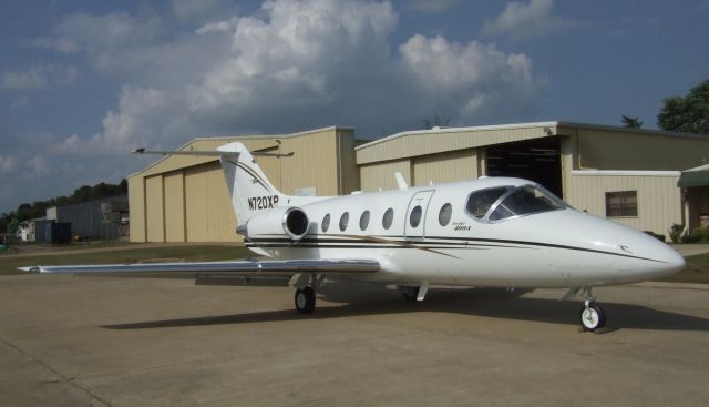 Hawker 800 (N720XP)