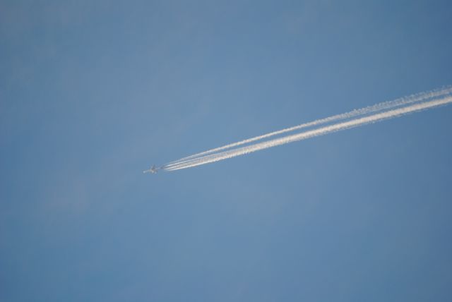 Airbus A340-600 (EC-LFS) - 1/10/2016: Iberia 2010 Airbus A340-642 (EC-LFS) enroute to Mexico City (MMMX). 