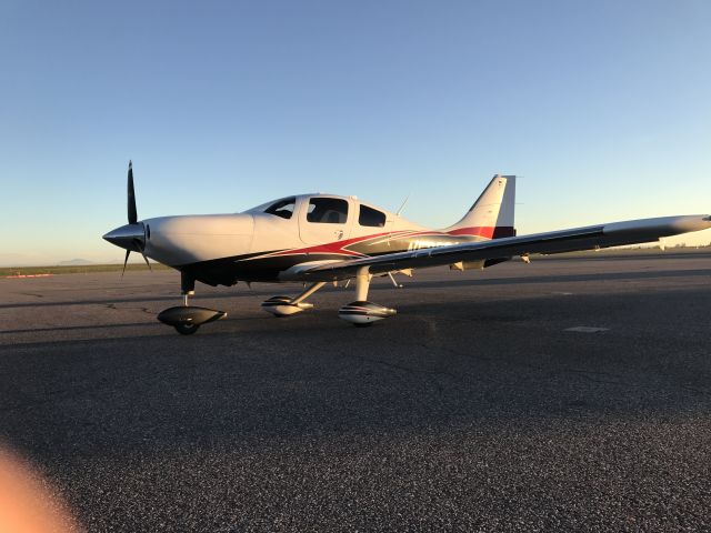 Cessna 400 (N523RA)