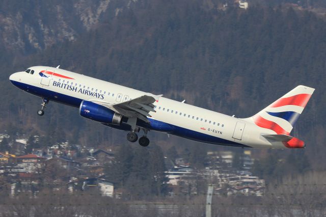 Airbus A320 (G-EUYN)