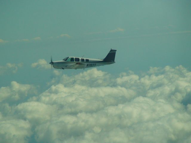 Beechcraft Bonanza (36) (N707T)