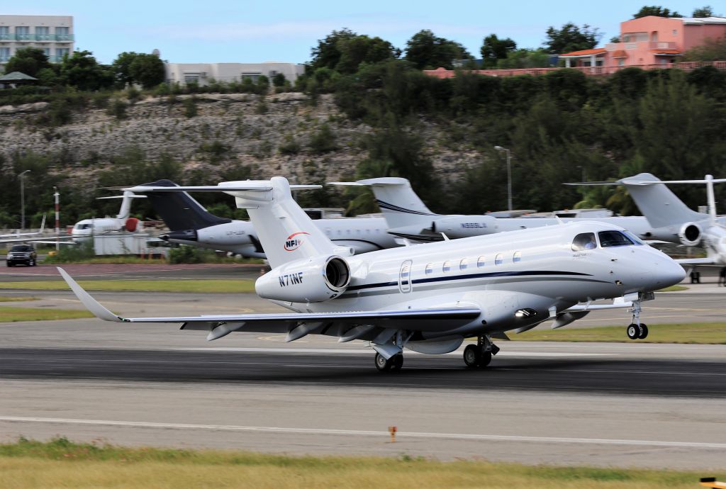 Embraer Legacy 550 (N71NF)