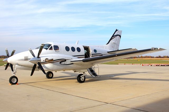 Beechcraft King Air 90 (N707PC)