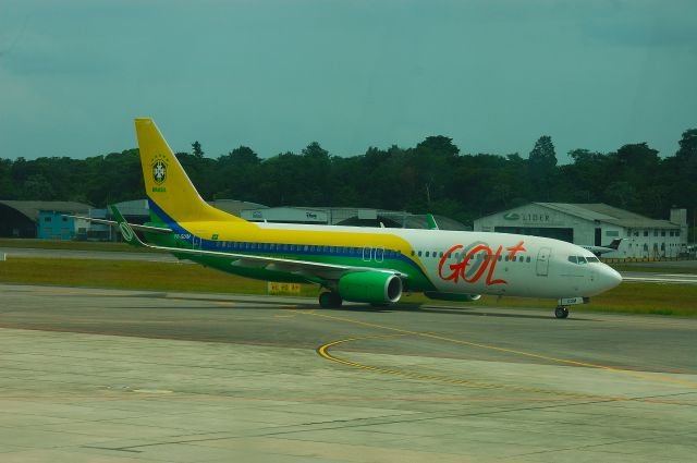 Boeing 737-800 (PR-GUM)