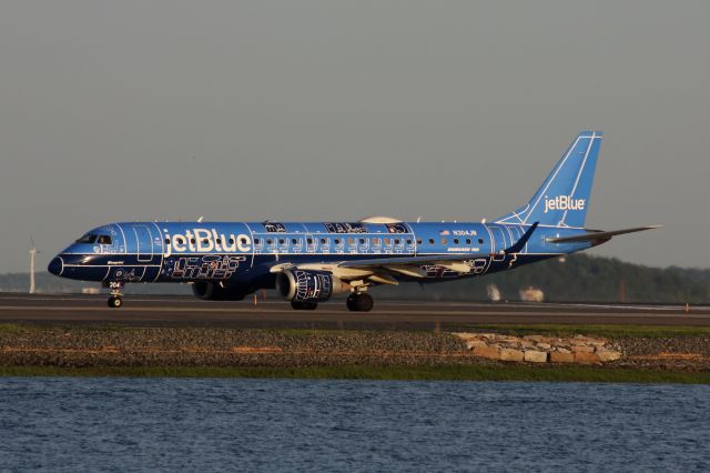 Embraer ERJ-190 (N304JB)