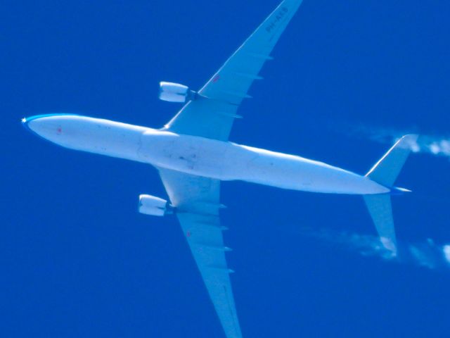 Airbus A330-300 (PH-AKB) - KLM661br /AMS-IAHbr /01/24/2025