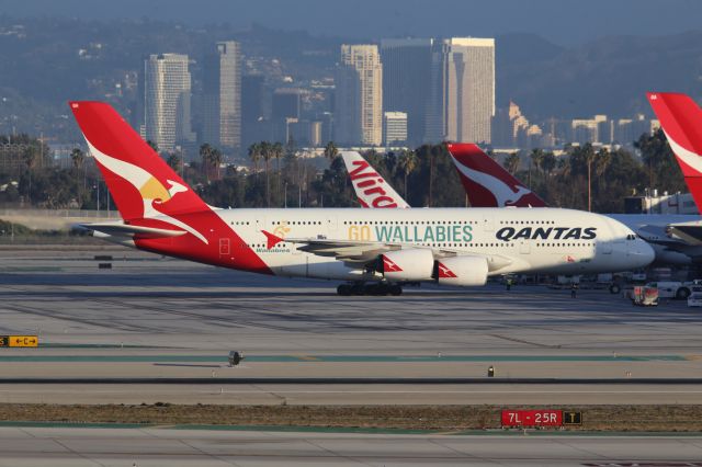 Airbus A380-800 (VH-OQH)