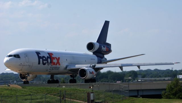 McDonnell Douglas DC-10 (N306FE)