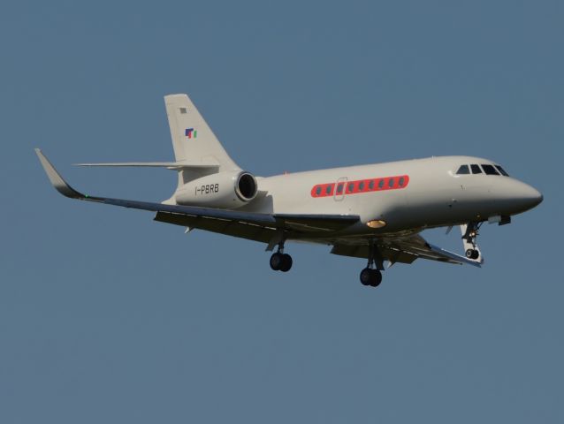 Dassault Falcon 2000 (I-PBRB)