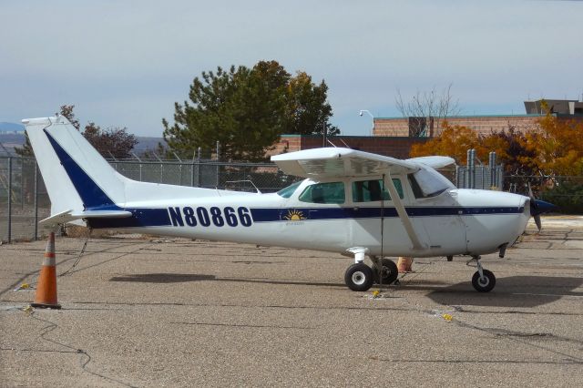 Cessna Skyhawk (N80866)