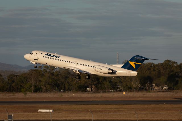 Fokker 100 (VH-UQA)