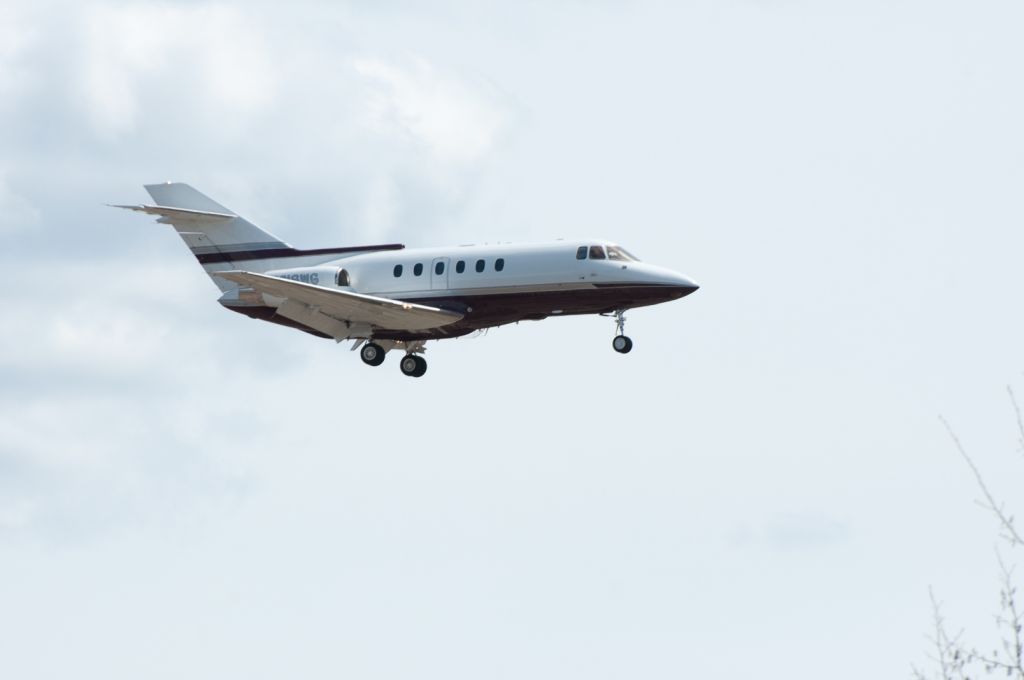 Hawker 800 (N616WG)