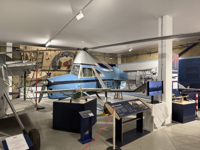 G-ABLM — - De Havilland Museum - London Colney