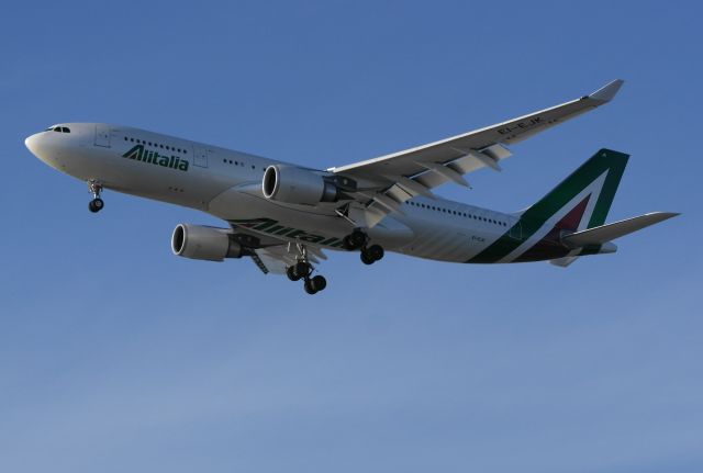 Airbus A330-200 (EI-EJK)