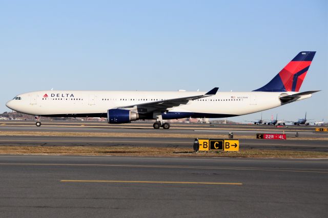 Airbus A330-300 (N823NW) - Delta A330-300 