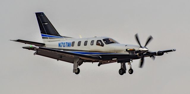 Socata TBM-700 (N707AV) - N707AV 2001 Socata TBM-700 s/n 197 - North Las Vegas Airport  KVGTbr /Photo: TDelCorobr /December 28, 2024
