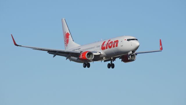 Boeing 737-800 (PK-LKQ) - BOE314 from KRNT on final to runway 16R during its maiden flight on 1/16/13. (LN:4320 c/n 38727).