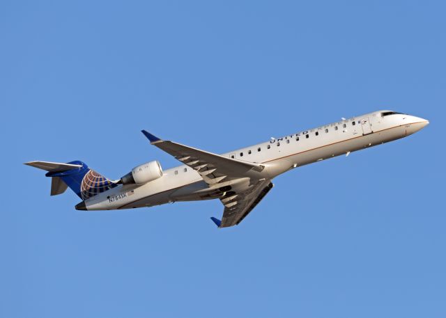 Canadair Regional Jet CRJ-700 (N784SK)