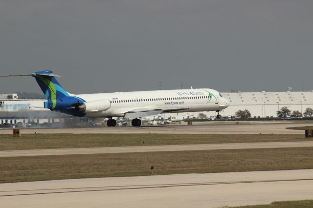 McDonnell Douglas MD-82 (N803WA)