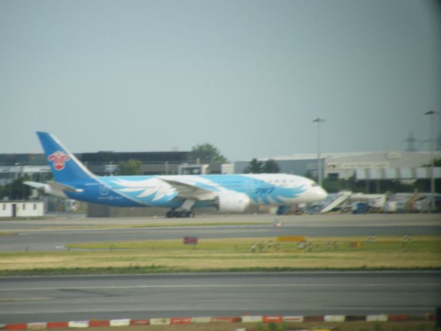 Boeing 787-8 (B-2735) - B 2735