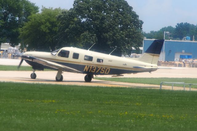 Piper Saratoga (N137SD)