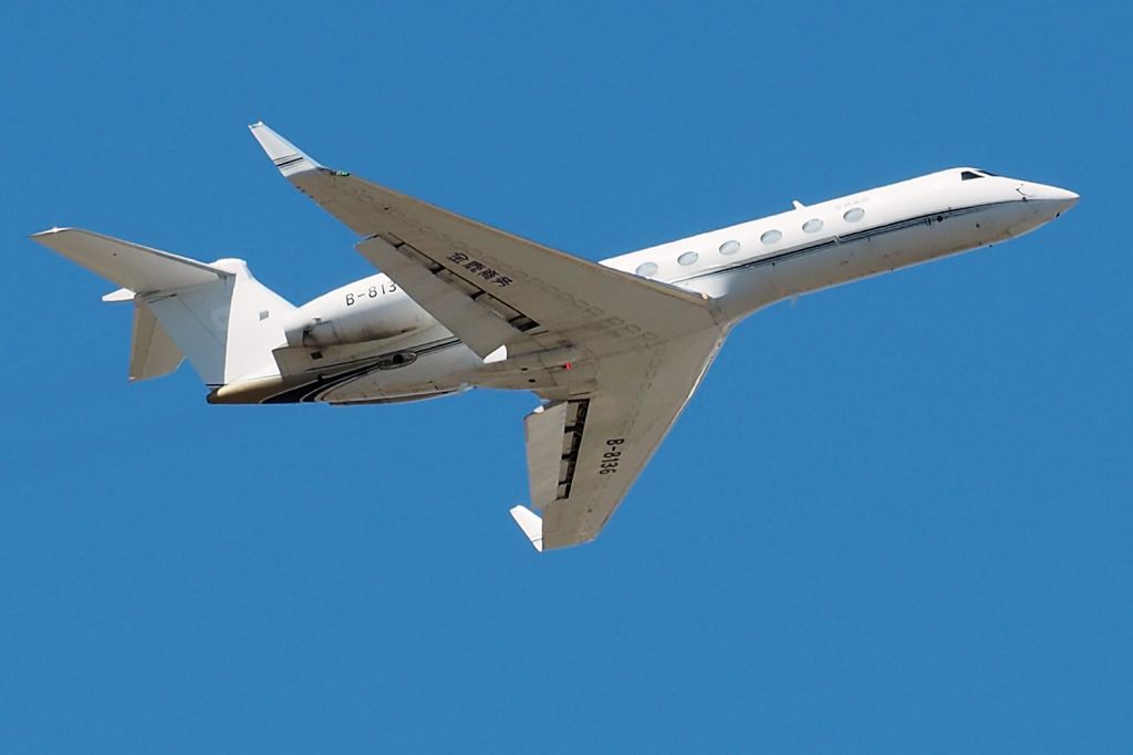 Gulfstream Aerospace Gulfstream V (B-8136) -  Gulfstream G550 cn 5082. B-8136 rwy 21 departure YPPH 08 Oct 2022