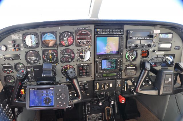 Cessna P210 Pressurized Centurion (N5447A)
