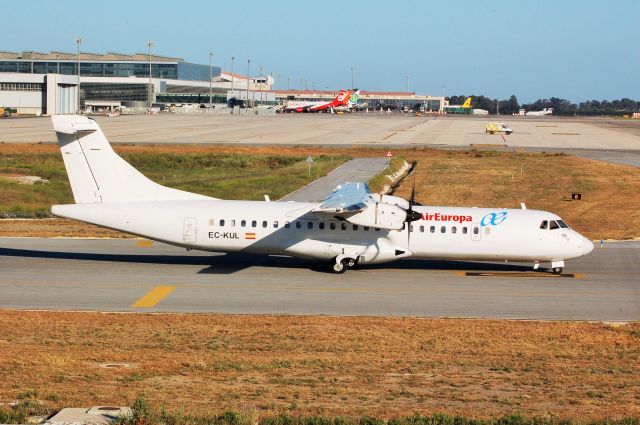 ATR ATR-72 (EC-KUL)