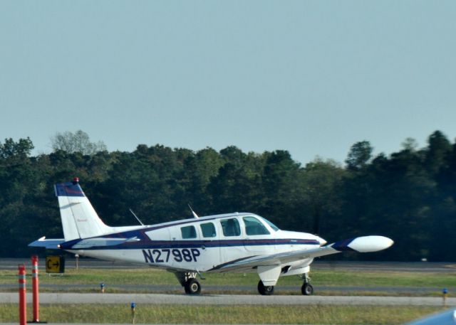 Beechcraft Bonanza (36) (N2798P)