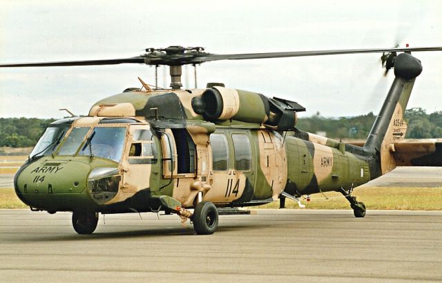 — — - Royal Australian Army Blackhawk A25-114