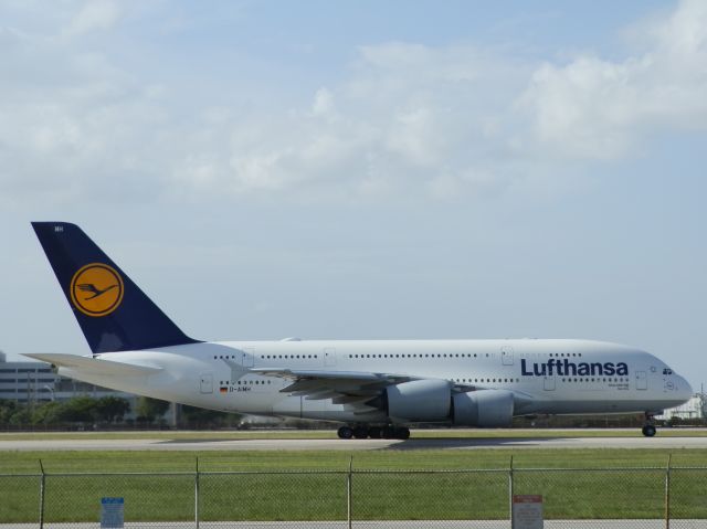 Airbus A380-800 (D-AIMH)