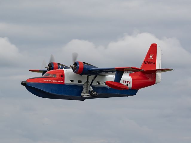 Grumman HU-16 Albatross (N7025J) - N7025J , a Grumman HU-16 Albatross, owned and operated by, International Test Pilots School, London, Ontario performing at Airshow London, 10 Sep 2023.